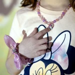 Set Collar y Pulseras Minnie Mouse Rosa 2 Piezas