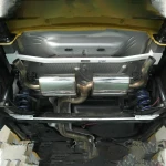 Barra de Refuerzo Ultra Racing URRT2-3216 Trasera Inferior