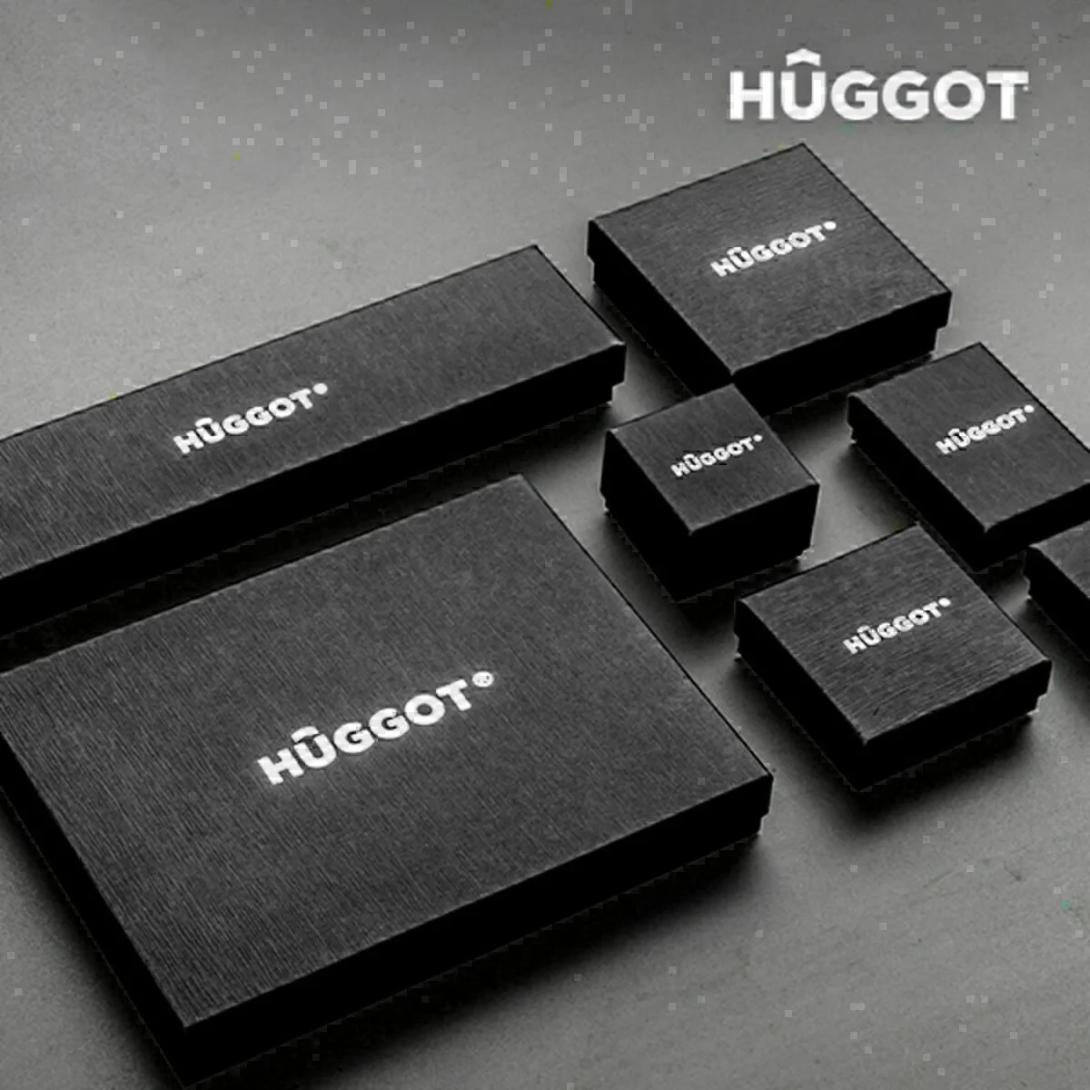 Anillo de Plata Esterlina 925 con Zirconitas Three Hûggot