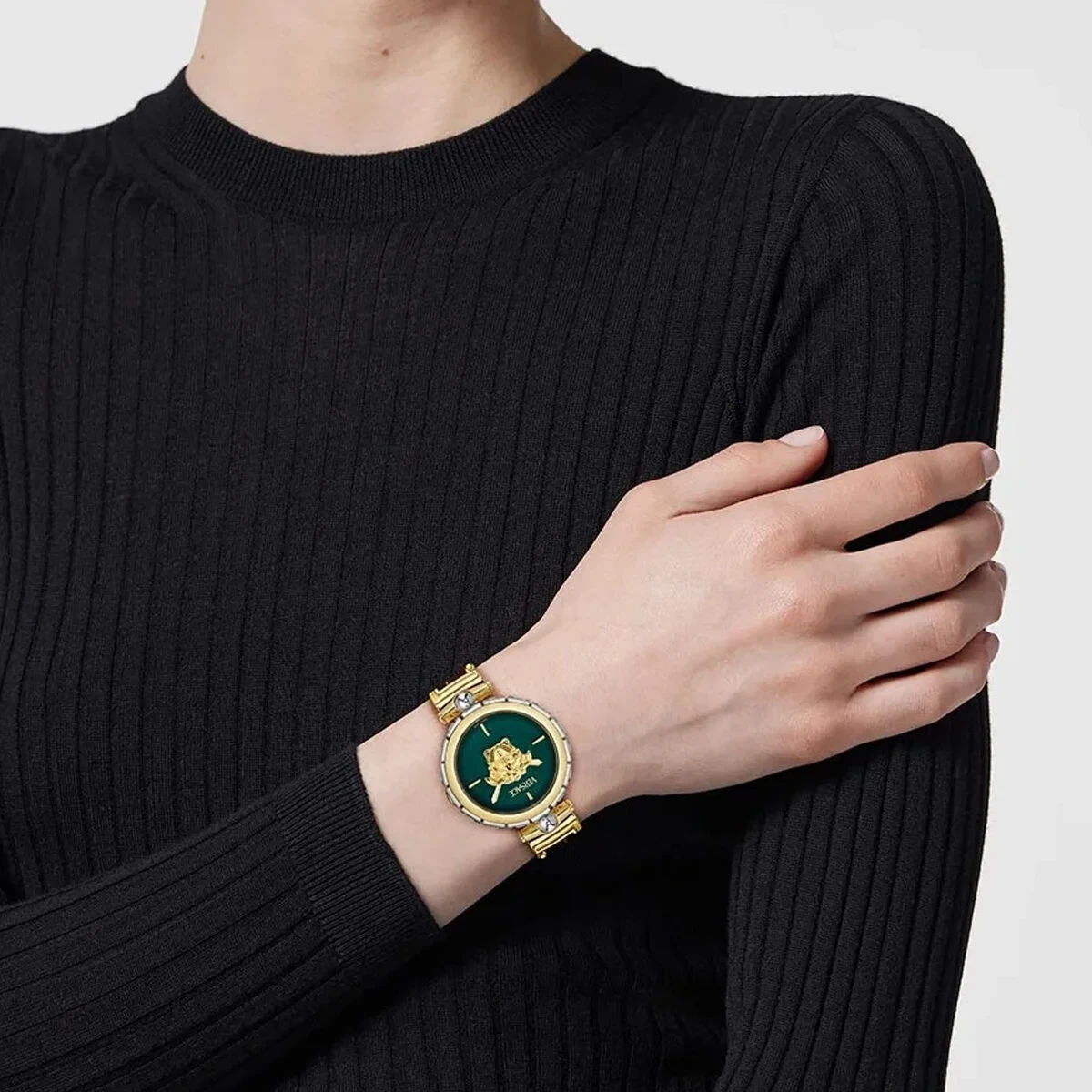 Reloj Mujer Versace VE0B00325 Dorado