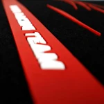 Alfombrilla para Coche MOMO MOMLCM4A7BR Universal