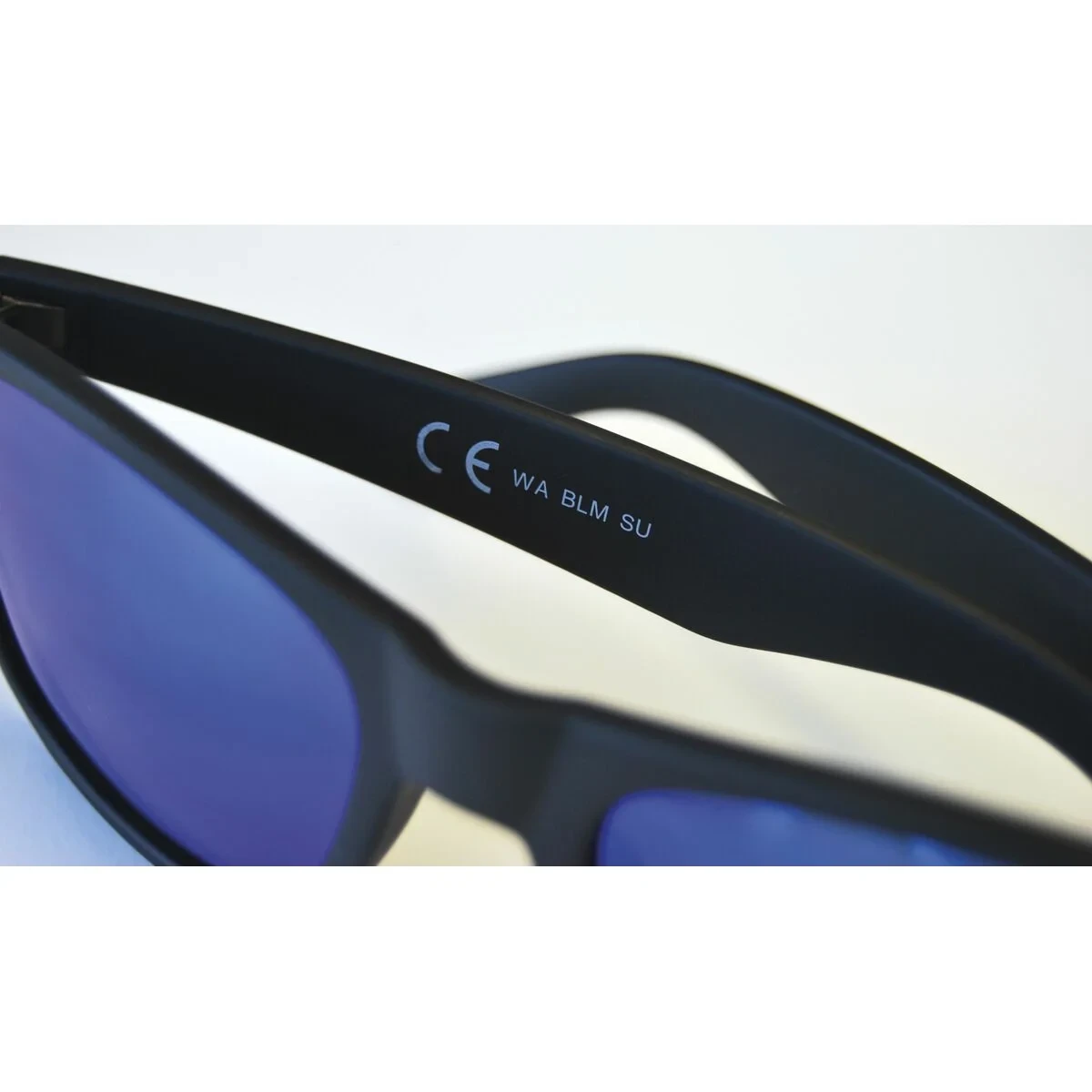 Gafas de Sol Unisex Eagle WAVE Negro Espejo