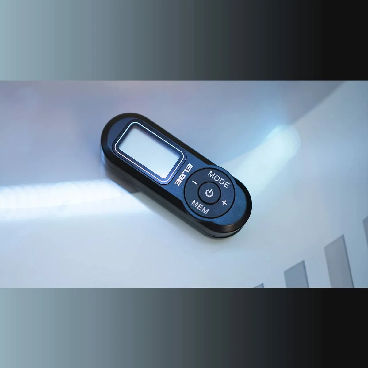 Radio Portátil Digital ELBE RF96 Negro FM Mini