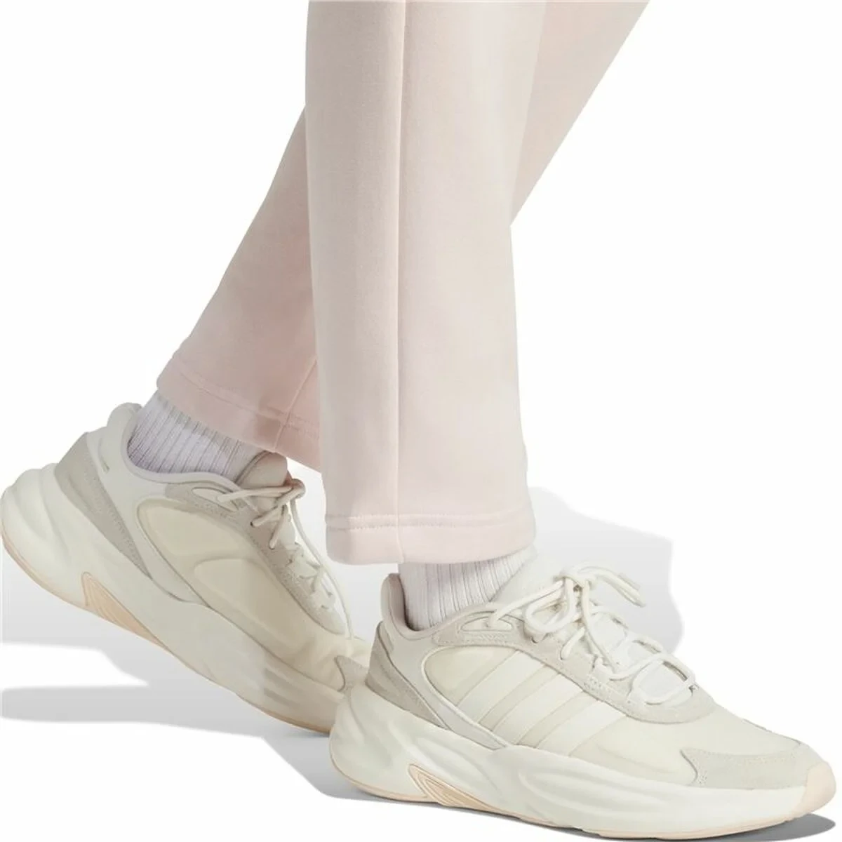 Pantalón Largo Deportivo Adidas Essentials Small Logo Feel Cozy Open Rosa Mujer