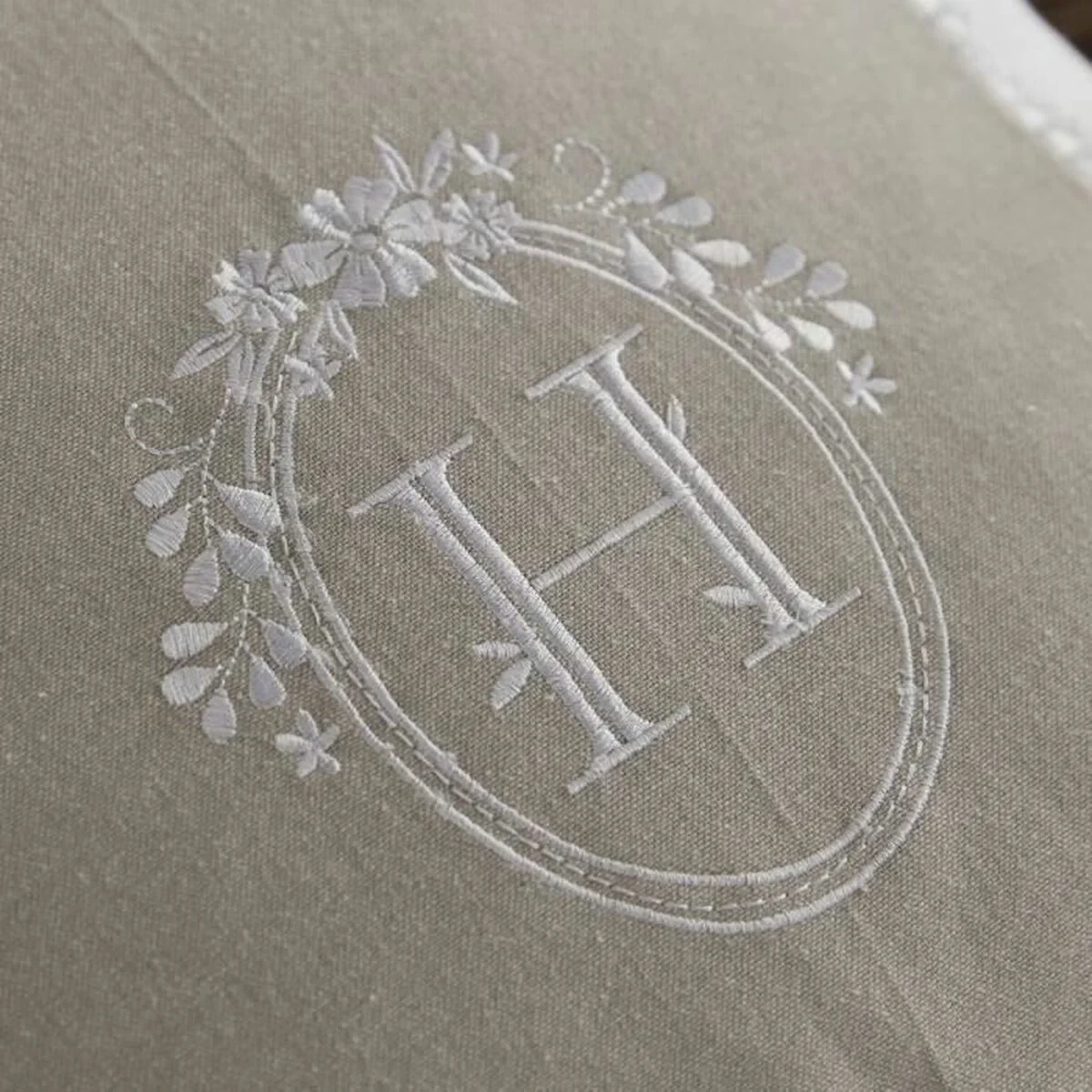 Cojín TODAY 40 x 40 cm