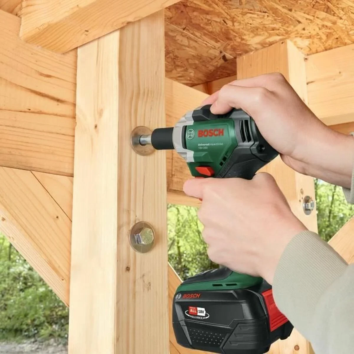 Atornillador eléctrico BOSCH UniversalImpactDrive 18V-350 350 W