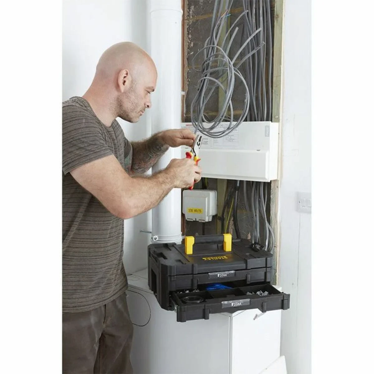 Caja de Herramientas Stanley Metal 2 Compartimentos