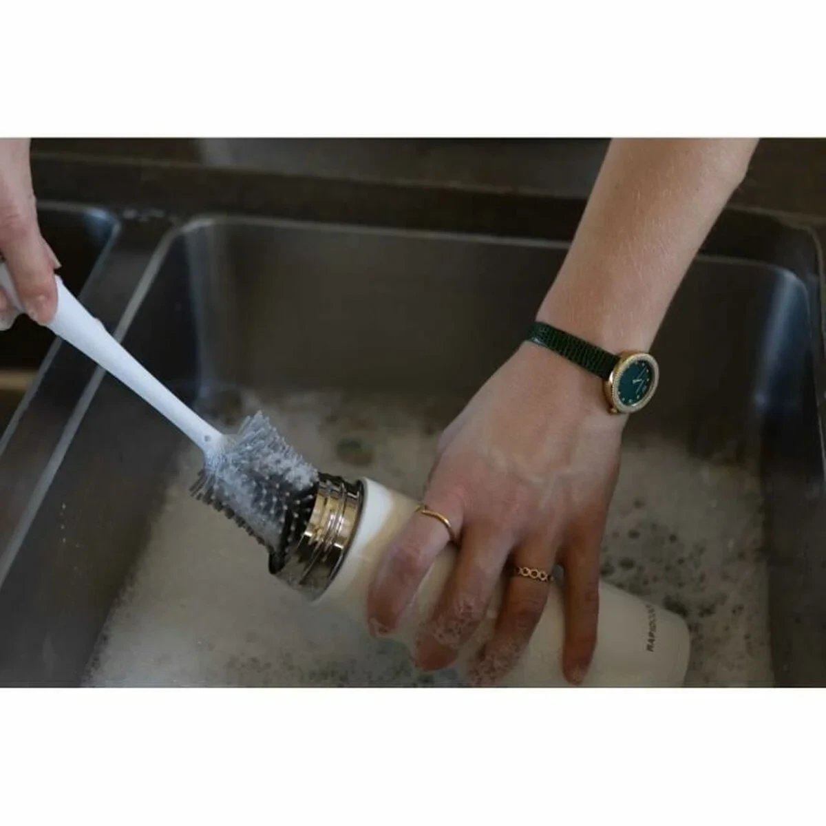 Cepillo Limpia Biberón y Tetina Nûby Mango ergonómico