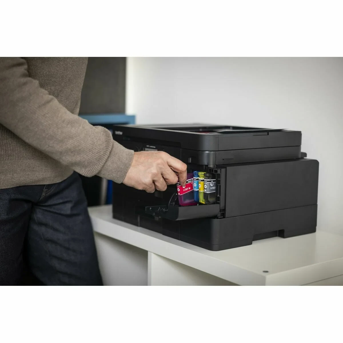 Impresora Multifunción Brother MFCJ4550DWRE1