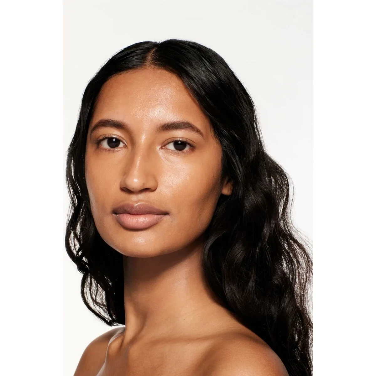 Base de Maquillaje Fluida Shiseido Revitalessence Skin Glow Nº 410 30 ml