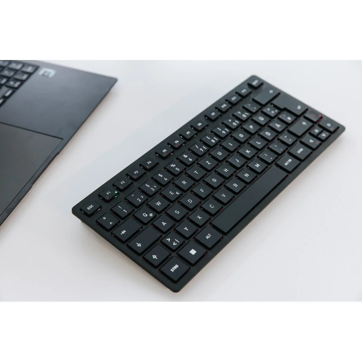 Teclado Cherry KW 9200 MINI Qwerty Español Negro