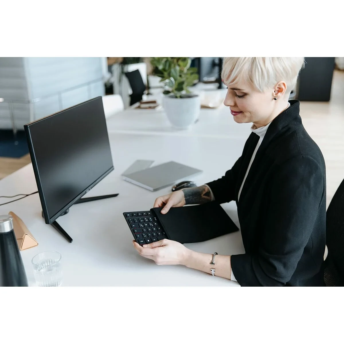 Teclado Cherry KW 9200 MINI Qwerty Español Negro