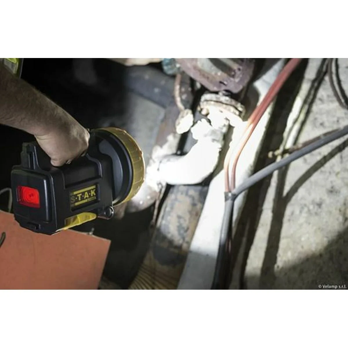 Foco de mano LED recargable Stak CREE BULLDOG 30 W 2200 lm