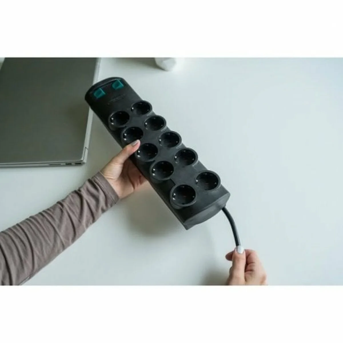 Regleta 10 Tomas Schuko Brennenstuhl Primera-Line 3600 W (2 m)